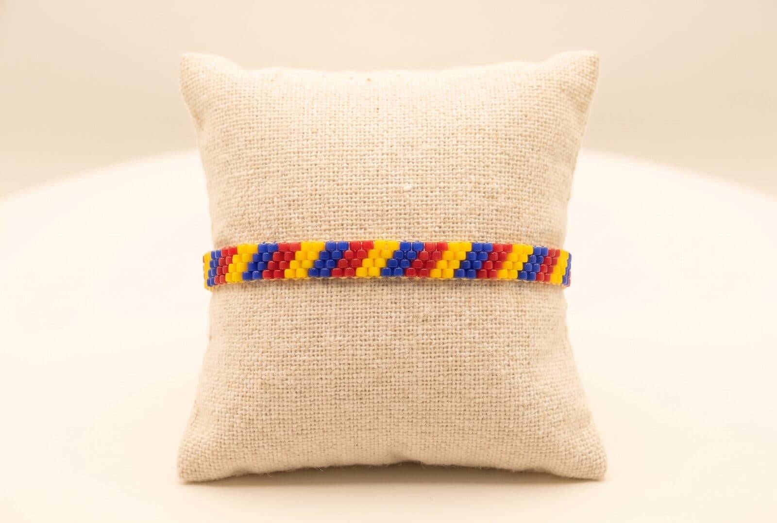 Pulsera Oblícua Colombia en cristal miyuki - Amara Accesorios