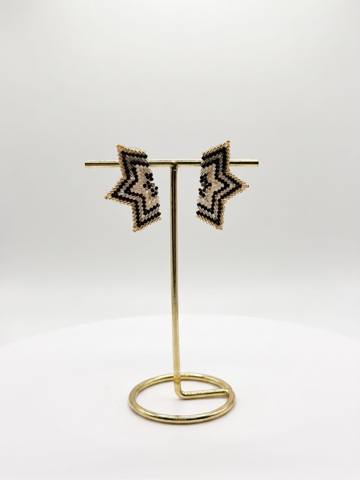 Arete Duo Estelar en cristal miyuki - Amara Accesorios